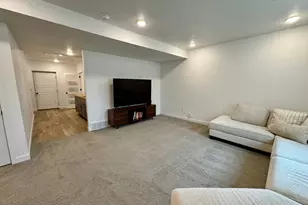 4366 W 200 N, West Point, UT 84015 - Photo 37