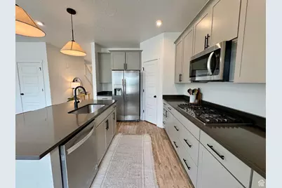 4366 W 200 N, West Point, UT 84015 - Photo 17