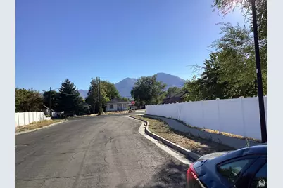 225 W 230 N, Tooele, UT 84074 - Photo 3