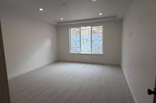 296 E 2050 S, Bountiful, UT 84010 - Photo 13