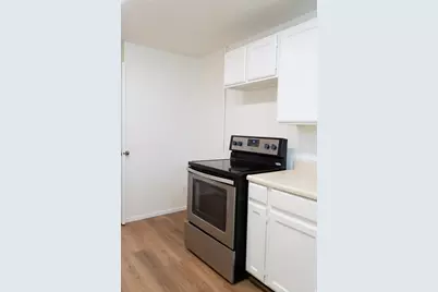 305 E Elmwood Dr, Orem, UT 84057 - Photo 25