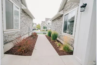 246 N Glenwood Way E, North Salt Lake, UT 84010 - Photo 35