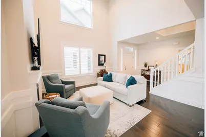 246 N Glenwood Way E, North Salt Lake, UT 84010 - Photo 9