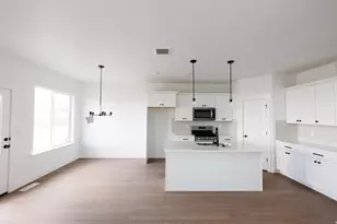 838 N Pugh Ln, Saratoga Springs, UT 84045 - Photo 3