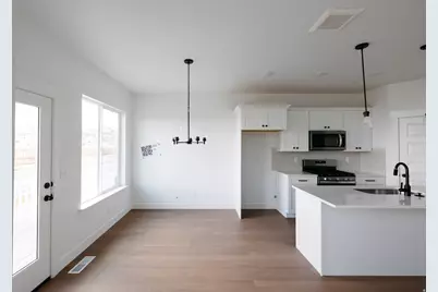 838 N Pugh Ln #928, Saratoga Springs, UT 84045 - Photo 5