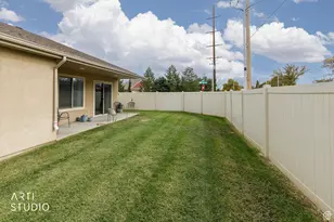 2307 W 2525 S, West Haven, UT 84401 - Photo 25