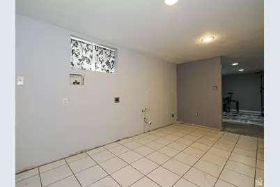 3379 S 900 E, Salt Lake City, UT 84106 - Photo 31