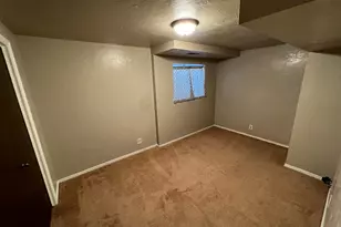 861 E 575 N, Layton, UT 84041 - Photo 11