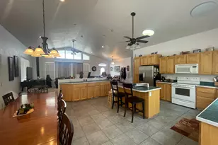 796 S Spruce Dr, Garden City, UT 84028 - Photo 5