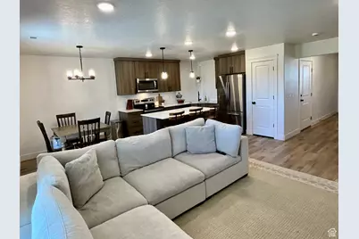 3067 S Old Emigrant Rd W #B, Syracuse, UT 84075 - Photo 9