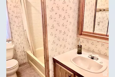 245 S 200 W, Huntington, UT 84528 - Photo 29