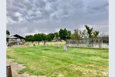 245 S 200 W, Huntington, UT 84528 - Photo 15