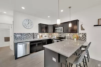 303 N 725 E, Vineyard, UT 84059 - Photo 7