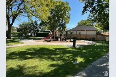 916 W 500 S, Salt Lake City, UT 84104 - Photo 31