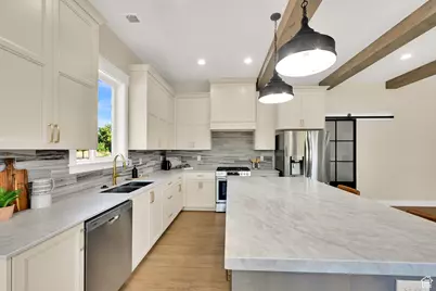 553 Center Ave, Logan, UT 84321 - Photo 5