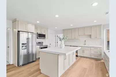 581 E Draper Woods Way, Draper, UT 84020 - Photo 23