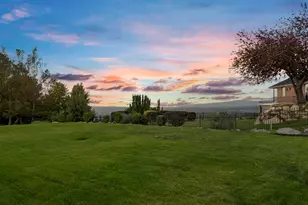 581 E Draper Woods Way, Draper, UT 84020 - Photo 3