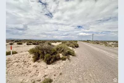 31 S 6 W, Beryl, UT 84714 - Photo 3