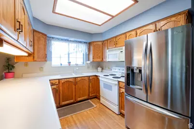 223 N 360 W, Orem, UT 84057 - Photo 9