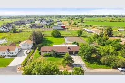 2425 W 200 S, Marriott-Slaterville City, UT 84404 - Photo 5