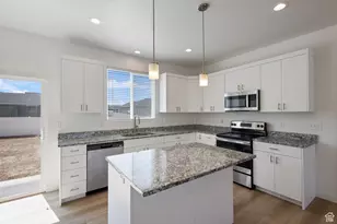 2384 E Spg St, Eagle Mountain, UT 84005 - Photo 7