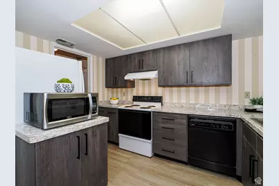 1817 W 7600 S #I204, West Jordan, UT 84084 - Photo 13