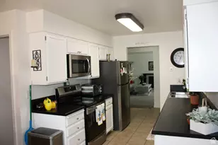 9144 S Peach Blossom Dr, Sandy, UT 84094 - Photo 9