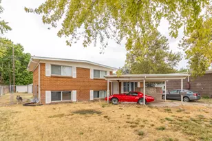 5810 S 2550 W, Roy, UT 84067 - Photo 3