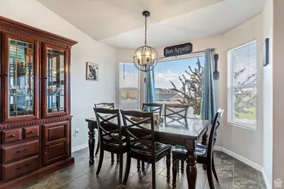 306 S Sunburst Dr, Layton, UT 84041 - Photo 7