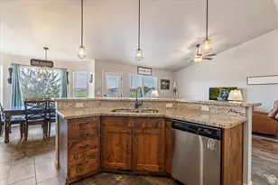 306 S Sunburst Dr, Layton, UT 84041 - Photo 11