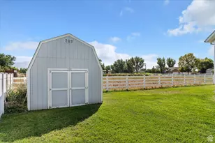 3867 Rungsted Cir, Syracuse, UT 84075 - Photo 21