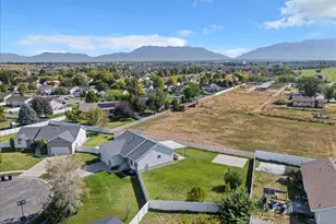 3867 Rungsted Cir, Syracuse, UT 84075 - Photo 27