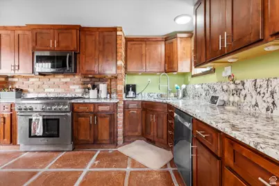 11450 N Pigeon Hollow Rd, Spring City, UT 84662 - Photo 5