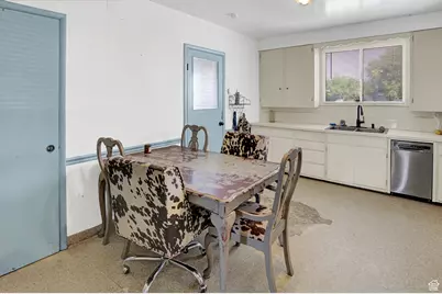 1402 S 4700 W, Taylor, UT 84401 - Photo 27