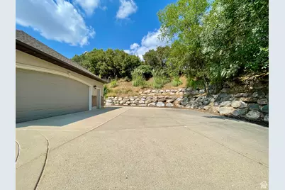 1935 E Deere Valley Dr N, Layton, UT 84040 - Photo 5