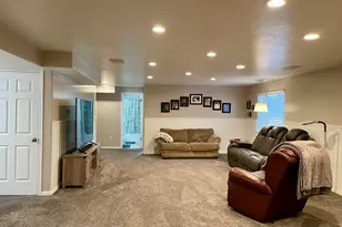 1935 E Deere Valley Dr N, Layton, UT 84040 - Photo 25