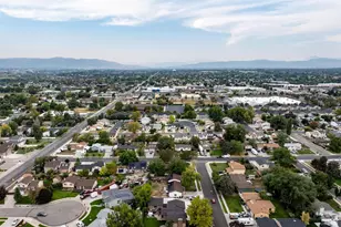 1352 W 8780 S, West Jordan, UT 84088 - Photo 43