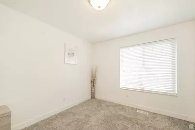 222 S 1170 E, Hyrum, UT 84319 - Photo 15
