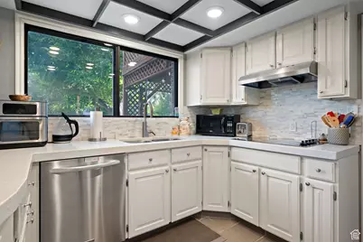 685 W 1000 N, Pleasant Grove, UT 84062 - Photo 15