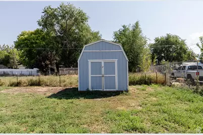 375 S 200 W, Tremonton, UT 84337 - Photo 21