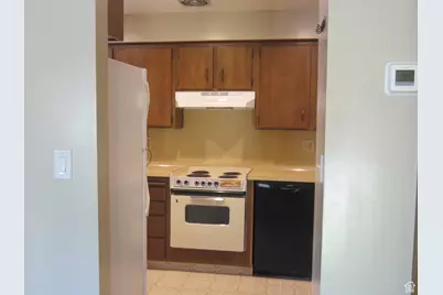 1122 E 1250 N, Layton, UT 84040 - Photo 17