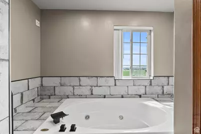 560 N 400 W, Smithfield, UT 84335 - Photo 25