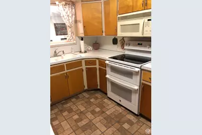 1212 N 850 E, Bountiful, UT 84010 - Photo 13