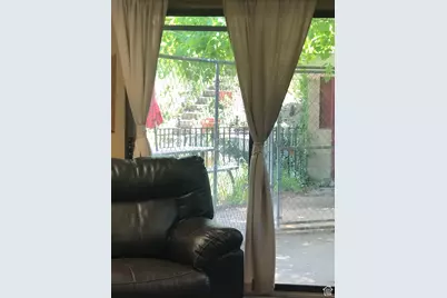 1212 N 850 E, Bountiful, UT 84010 - Photo 9