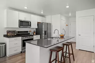 1039 E Reef Dr, Saratoga Springs, UT 84045 - Photo 9