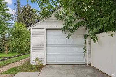 1011 E 800 S, Salt Lake City, UT 84102 - Photo 39
