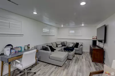 590 N Brook Ave, Tooele, UT 84074 - Photo 17