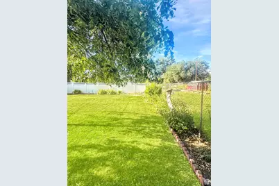 768 W 300 S, Provo, UT 84601 - Photo 17