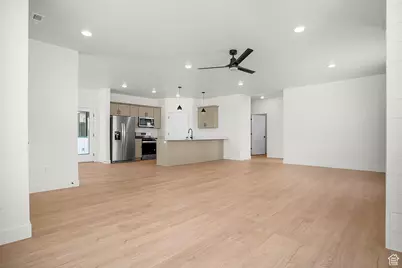 1631 W Century Ln #B, Mapleton, UT 84664 - Photo 7