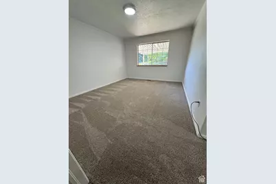 1789 W 5000 S, Roy, UT 84067 - Photo 7